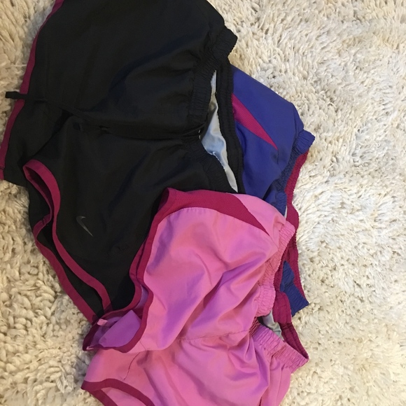 Nike running shorts - Picture 1 of 4